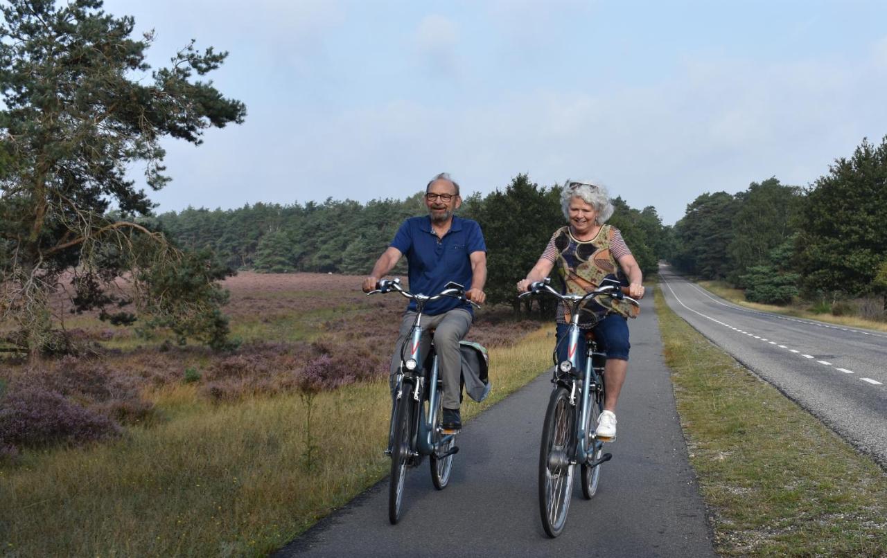 Chalet Op De Veluwe # Beuk Putten Eksteriør bilde